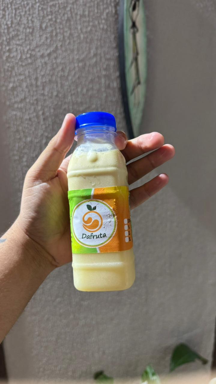 Suco de uva integral em copo